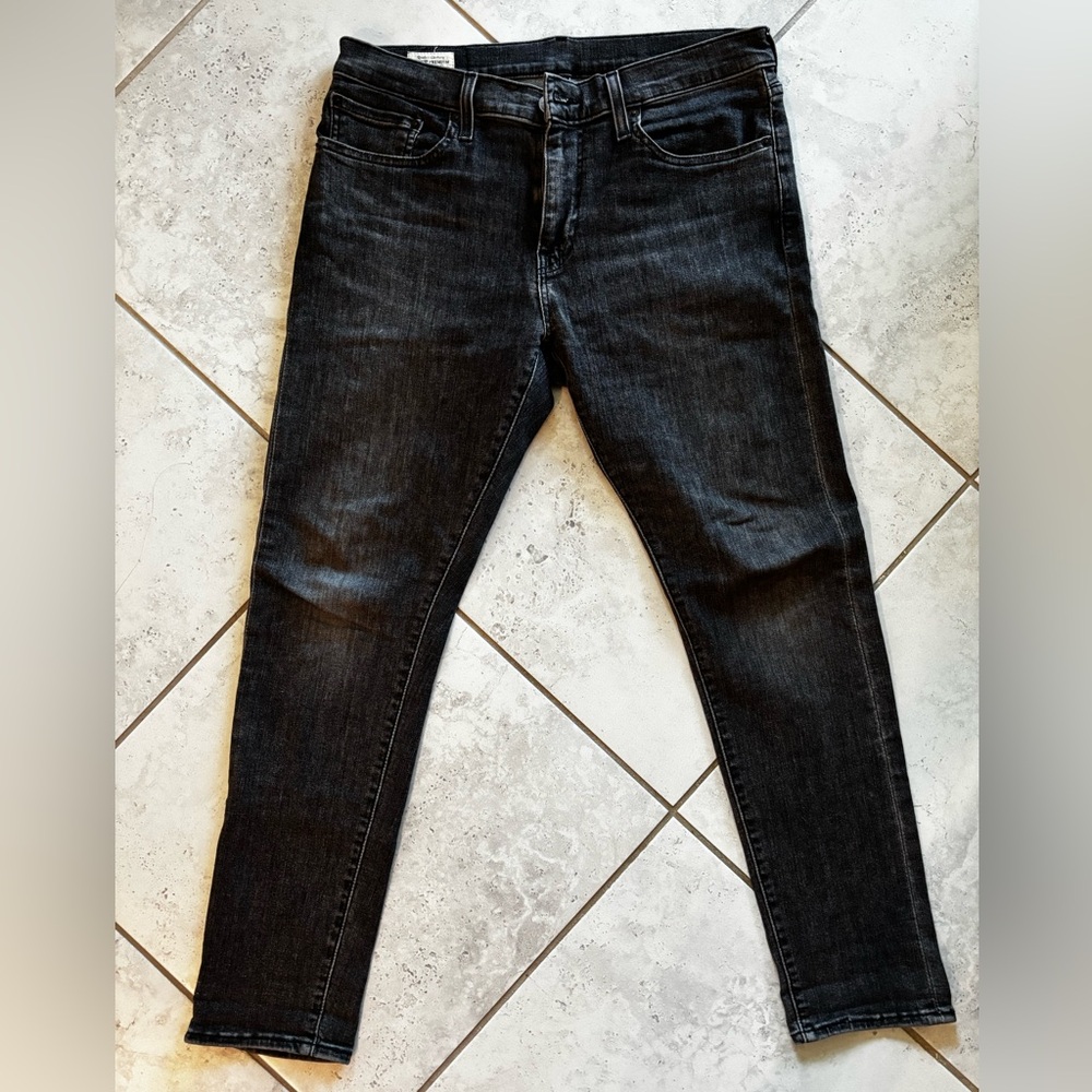 Levi’s “Big E” 512 Jeans
